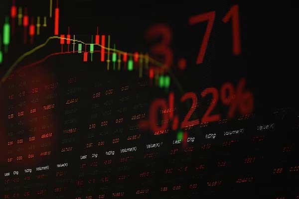 外汇交易策略实战技巧研究(外汇交易策略和交易法则)